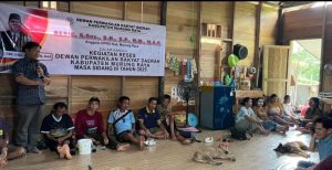 Dekat dengan Rakyat, Ketua Komisi II DPRD Murung Raya Serap Aspirasi Hingga ke Desa